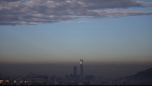 Jueves de 'cielo nuboso' y 'por momentos cubierto': Estas son las temperaturas que se esperan en Santiago