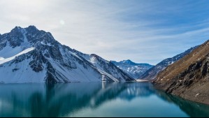 ¿Está amenazado el suministro de agua para Santiago? Un estudio alerta por aumento de temperatura en la cordillera