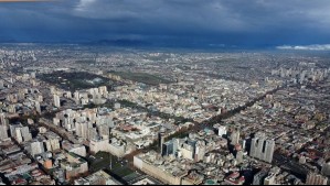 Suben las temperaturas mínimas en Santiago: Este es el pronóstico de Jaime Leyton para este martes 30 de julio