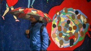 A qué hora lloverá con mayor intensidad en Santiago este viernes: Revisa el pronóstico de Jaime Leyton