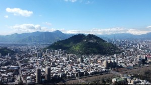 Domingo 'abochornado' en Santiago: Este será el peak que se producirá este 1 de septiembre