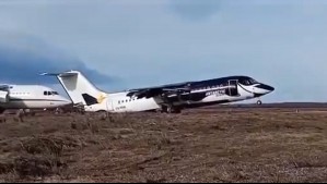 Viento de 127 km/h eleva fuselaje de avión estacionado en aeropuerto de Punta Arenas: Emiten nuevo aviso