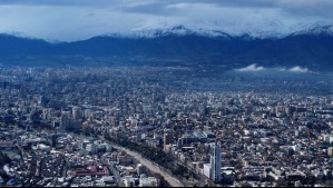 Este domingo se registrará un primer bajón de temperaturas en Santiago: Se viene una masa de aire frío desde el sur