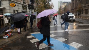 Sistema frontal frío alcanzará Santiago: En estas comunas podrían caer algunos goterones este lunes 30 de septiembre