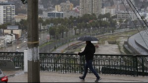 Lluvia en Valparaíso desde este domingo: Jaime Leyton avisa que la baja segregada se adelanta en la zona central