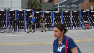 La impresionante valla antiagua que instaló el hospital de Tampa para protegerse del huracán Milton