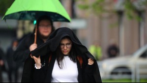 'Se mantiene esta posibilidad de algunas gotitas': Jaime Leyton actualiza su pronóstico de Santiago para este jueves