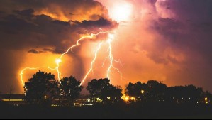 Declaran alerta por tormentas eléctricas y precipitaciones en regiones del norte: Comenzarán desde esta tarde