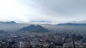 Por este fenómeno bajará la temperatura en Santiago este domingo: Así estará el tiempo