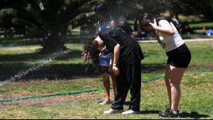 ¿Cómo protegerse de un golpe de calor? Especialista advierte que 'se afectan especialmente los órganos vitales'
