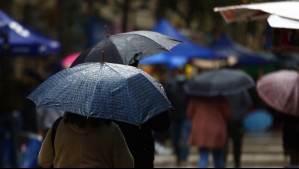 Regresan los chubascos a estas 8 regiones: Alejandro Sepúlveda anuncia sistema frontal para el miércoles 15 de enero