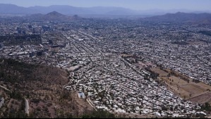 Así bajará la temperatura este viernes en Santiago: Nubosidad detendrá el calor intenso