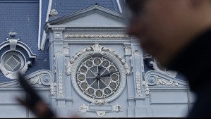 Se aproxima un cambio de hora en Chile: A partir de este momento se deben ajustar los relojes
