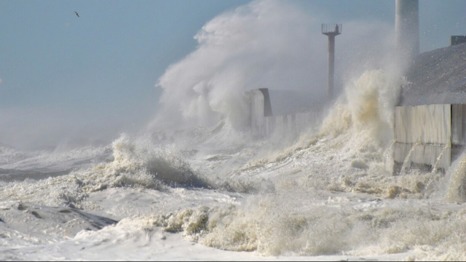 Ciudades chilenas en riesgo: estudio revela vulnerabilidad ante tsunamis