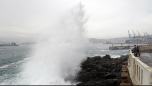 Aviso de marejadas en 14 regiones por poderoso sistema frontal: Estarán activas durante cuatro días