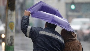 Temporal durante jueves y viernes: Pronostican lluvia, nieve y vientos desde el sur hasta la RM