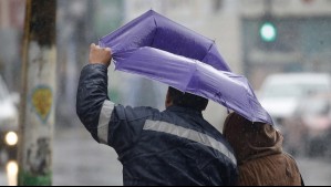 Ráfagas de hasta 75 km/h: Así de intensos serán los vientos que traerá un temporal que impactará 10 regiones