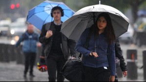 A partir de esta hora comenzará a llover en Santiago: Estas serán las comunas más afectadas de la RM