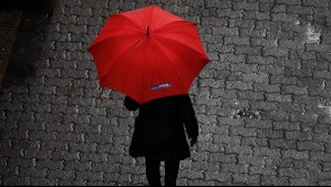 A esta hora se esperan las precipitaciones en la Región Metropolitana: Estas ciudades tienen mayor probabilidad