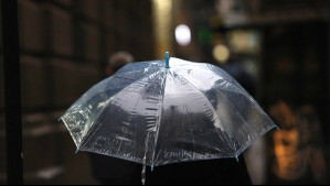 Alerta en la Región Metropolitana por precipitaciones, viento y nieve: Estas son las comunas donde lloverá más