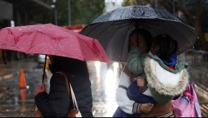 Lloverá en estas localidades de la Región Metropolitana entre sábado y domingo: 'Podrían acumular hasta 10 mm' Lloverá en estas localidades de la Región Metropolitana entre sábado y domingo: 'Podrían acumular hasta 10 mm'