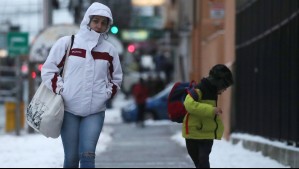 Chubascos, heladas y nevadas se desatarán este próximo domingo en estas regiones: La lluvia llegará a Santiago Chubascos, heladas y nevadas se desatarán este próximo domingo en estas regiones: La lluvia llegará a Santiago