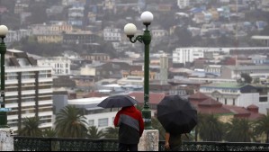 En este horario aumenta la probabilidad de precipitaciones en Santiago este lunes: Podrían llegar a Valparaíso En este horario aumenta la probabilidad de precipitaciones en Santiago este lunes: Podrían llegar a Valparaíso