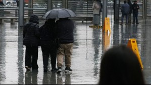 Viernes con precipitaciones replegadas en dos regiones: Viento y aguanieve afectarán a estas localidades