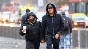 Siete regiones en alerta temprana por impacto de sistema frontal: En la RM esperan lluvias, nieve y viento