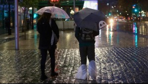 Hasta este momento del día existe la probabilidad de precipitaciones en Santiago: 'Todavía hay inyección de humedad'