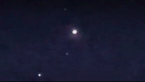 'No es posible confirmar el origen de estas luces': Video revela 'comportamiento peculiar' de luces en el cielo en Arica 'No es posible confirmar el origen de estas luces': Video revela 'comportamiento peculiar' de luces en el cielo en Arica