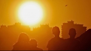 'Se sobreviene una masa de aire cálido subtropical': Jaime Leyton explica por qué suben las temperaturas