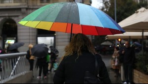 Esta es la cantidad de agua que traerá a Santiago el nuevo sistema frontal: 'Dejará nieve en cordillera'