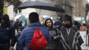 Lloverá en ciudades de 14 regiones este jueves: Dirección Meteorológica pronostica tormentas eléctricas, viento y nieve