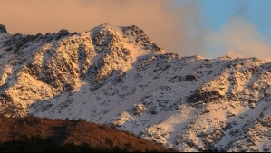 Esta es la cantidad de nieve que caería en la Región Metropolitana: Pronostican chubascos, tormentas eléctricas y viento Esta es la cantidad de nieve que caería en la Región Metropolitana: Pronostican chubascos, tormentas eléctricas y viento