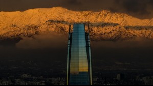 Nevadas en 10 regiones con ventisca y posibilidad de riesgo en el desplazamiento: Incluye a la Región Metropolitana Nevadas en 10 regiones con ventisca y posibilidad de riesgo en el desplazamiento: Incluye a la Región Metropolitana