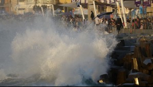 Anuncian olas de hasta 10 metros: Sistema frontal 'muy intenso' provocará marejadas anormales en 14 regiones Anuncian olas de hasta 10 metros: Sistema frontal 'muy intenso' provocará marejadas anormales en 14 regiones