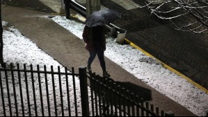 'Es un fenómeno climatológicamente raro': A partir de esta hora podría comenzar a nevar en estos sectores de Santiago 'Es un fenómeno climatológicamente raro': A partir de esta hora podría comenzar a nevar en estos sectores de Santiago