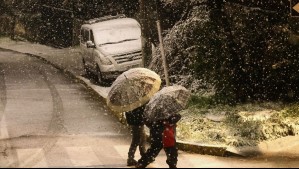 'Hay una buena probabilidad de que esto continúe': Jaime Leyton revela hasta qué momento del día nevará en Santiago