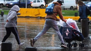 'Se confirma que tendremos precipitaciones en Santiago' el próximo miércoles: Frente frío dejará nieve en la cordillera 'Se confirma que tendremos precipitaciones en Santiago' el próximo miércoles: Frente frío dejará nieve en la cordillera