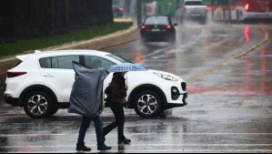 A partir de esta hora comenzará a llover en Santiago este 20 de septiembre: 'Van a ir aumentando de intensidad' A partir de esta hora comenzará a llover en Santiago este 20 de septiembre: 'Van a ir aumentando de intensidad'