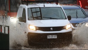 'Lloverá todo el sábado': Podría ser el tercer evento en la historia con más lluvia en Santiago durante Fiestas Patrias
