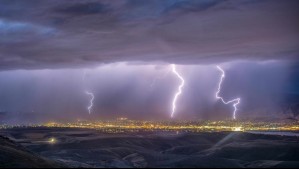 Anuncian tormentas eléctricas desde Arica y Parinacota hasta Los Lagos: Incluye a estos sectores de la RM