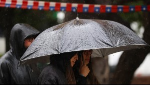 Lluvia, nieve y viento de hasta 80 km/h pronostican para este lunes: Regresarían las precipitaciones a la RM Lluvia, nieve y viento de hasta 80 km/h pronostican para este lunes: Regresarían las precipitaciones a la RM
