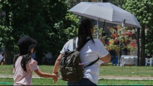 'Hay que prepararse': Jaime Leyton advierte que Santiago tendrá 'por lo menos cinco horas con más de 30°C' este sábado 'Hay que prepararse': Jaime Leyton advierte que Santiago tendrá 'por lo menos cinco horas con más de 30°C' este sábado