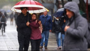 Lluvia y viento de 70 km/h en todas estas localidades: Anticiclón repliega las precipitaciones a estas tres regiones Lluvia y viento de 70 km/h en todas estas localidades: Anticiclón repliega las precipitaciones a estas tres regiones