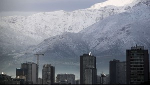 'Sistema frontal viene serpenteando por la cordillera hasta la zona central': Alejandro Sepúlveda