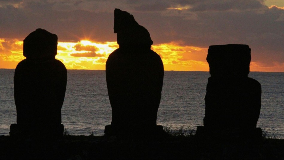 Alerta en Isla de Pascua por marejadas anormales que durarán dos días: Estas serán las horas de más altas mareas