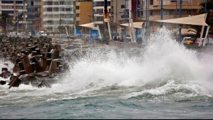 'No solamente generan daños en la costa': Así es como un tsunami en Valparaíso podría afectar a todo el país