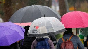 Vuelven las precipitaciones a la zona central este sábado: Lluvia y viento de 80 km/h persistirán en estas ciudades
